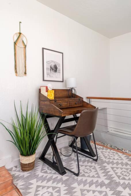 House With Great Beds, Full Kitchen, Fenced Yard Villa Albuquerque Exteriör bild